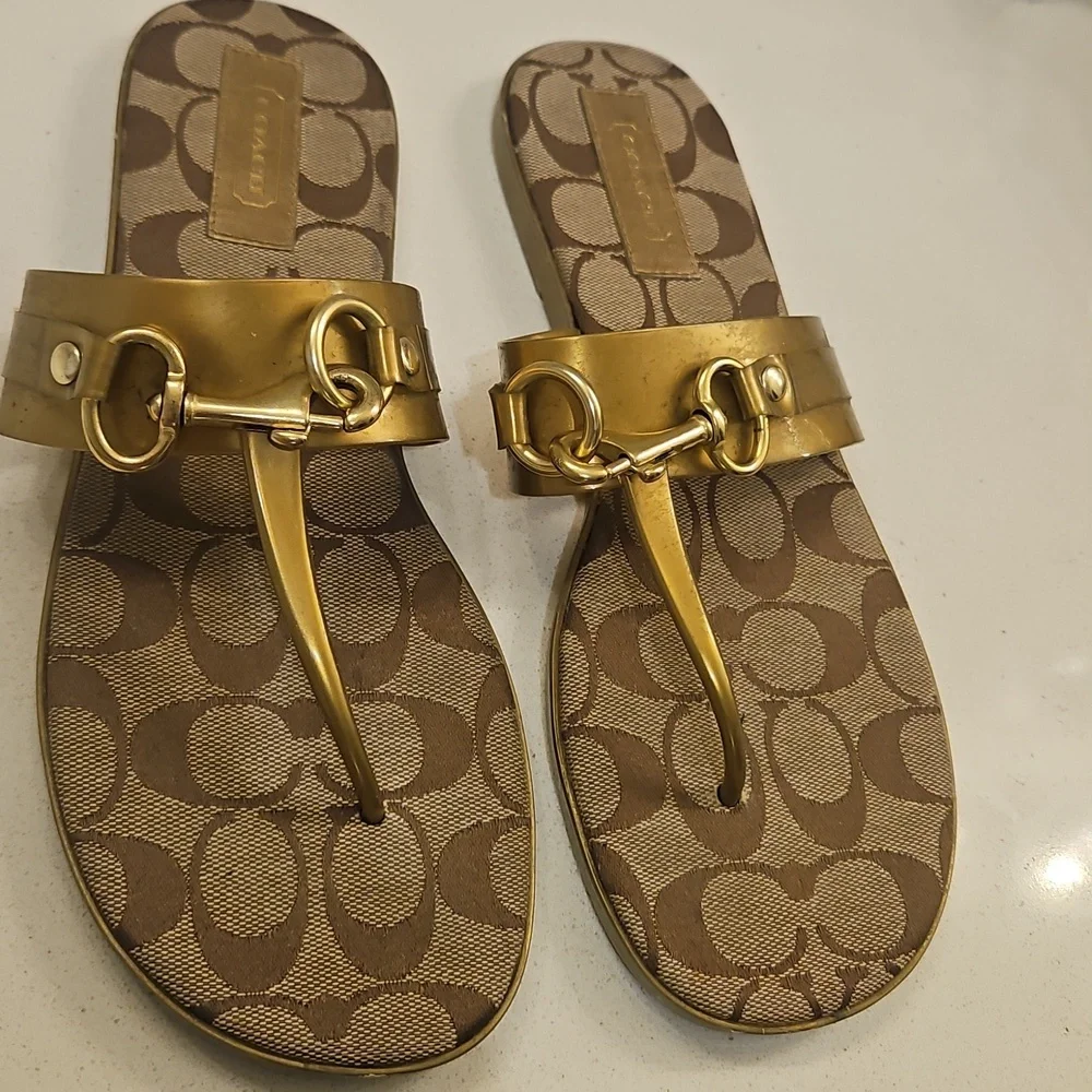 COACH Gold Women's Sandals sz 9.5B - Picture 4 of 7